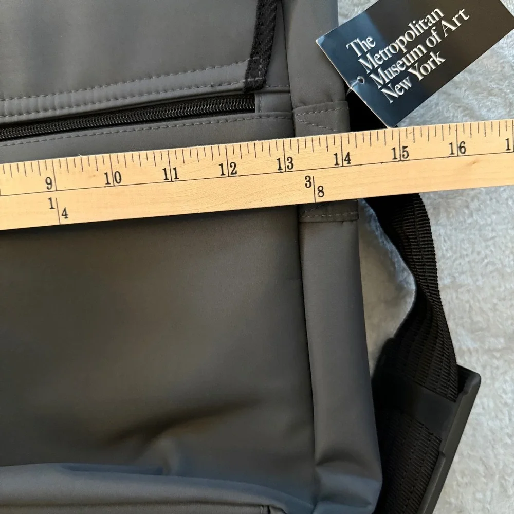 The Metropolitan Museum of Art Messenger Bag Gray‎ Renaissance M Dot NEW